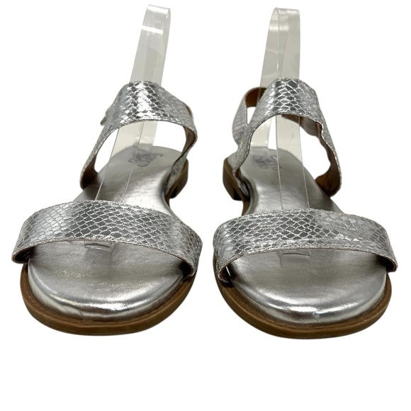 Franco Sarto Velocity Silver Snakeskin Comfort Flat Sandals Women’s 10 - Picture 3 of 13